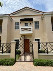 814 NW 82nd Place, Boca Raton, FL 33487