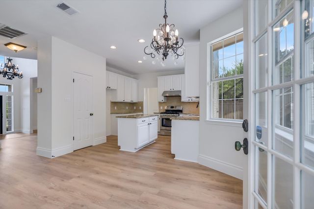 7716 Lakewood DR, Austin, TX 78750