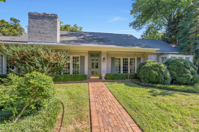 208 Jackson Blvd, Nashville, TN 37205