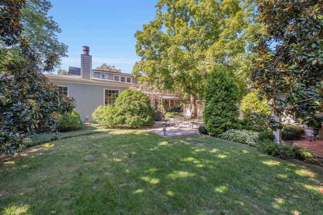 208 Jackson Blvd, Nashville, TN 37205