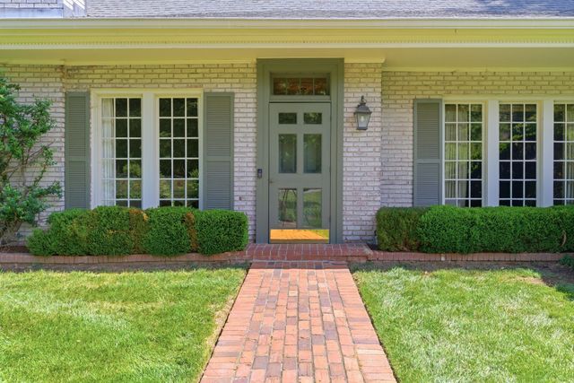 208 Jackson Blvd, Nashville, TN 37205
