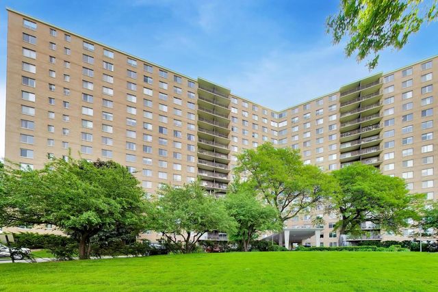 7033 N KEDZIE Avenue 1602, Chicago, IL 60645