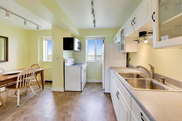7033 N KEDZIE Avenue 1602, Chicago, IL 60645