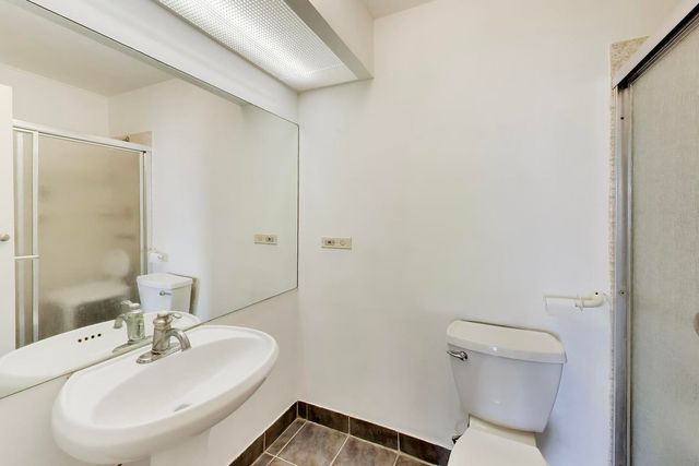 7033 N KEDZIE Avenue 1602, Chicago, IL 60645
