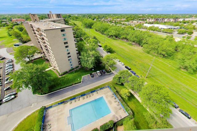 7033 N KEDZIE Avenue 1602, Chicago, IL 60645