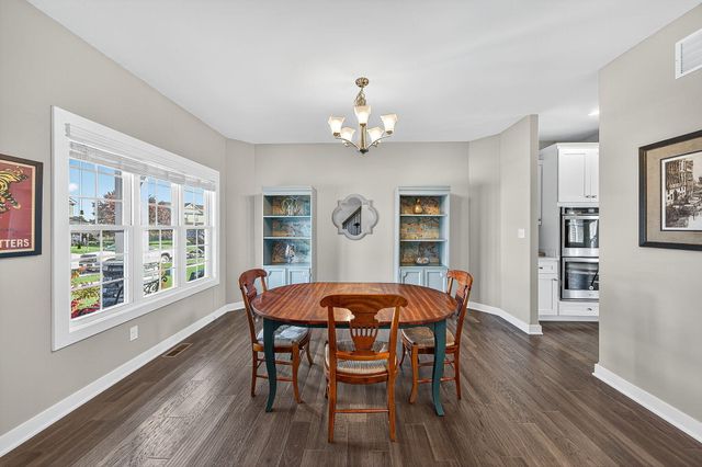 244 Falcon Way, Valparaiso, IN 46385