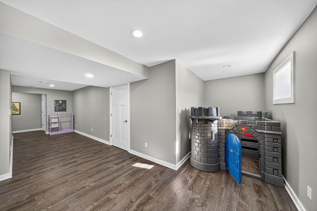 244 Falcon Way, Valparaiso, IN 46385