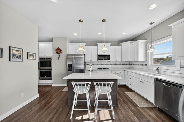 244 Falcon Way, Valparaiso, IN 46385