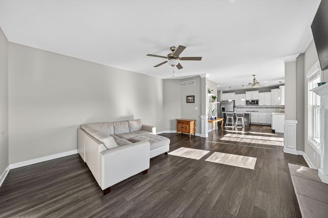 244 Falcon Way, Valparaiso, IN 46385