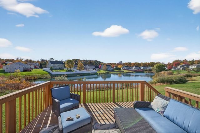 244 Falcon Way, Valparaiso, IN 46385