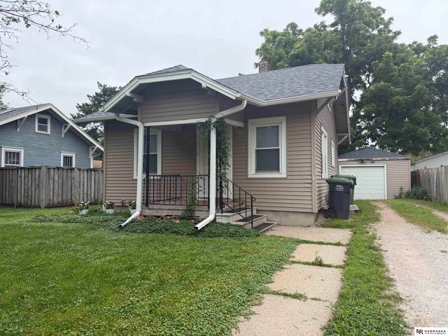 4438 Greenwood Street, Lincoln, NE 68504