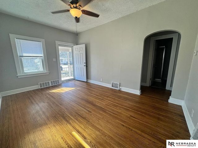 4438 Greenwood Street, Lincoln, NE 68504