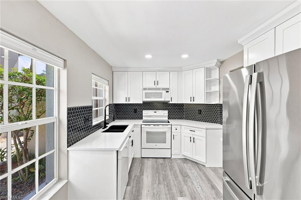 28080 Cavendish CT 2006, BONITA SPRINGS, FL 34135 — photo 5