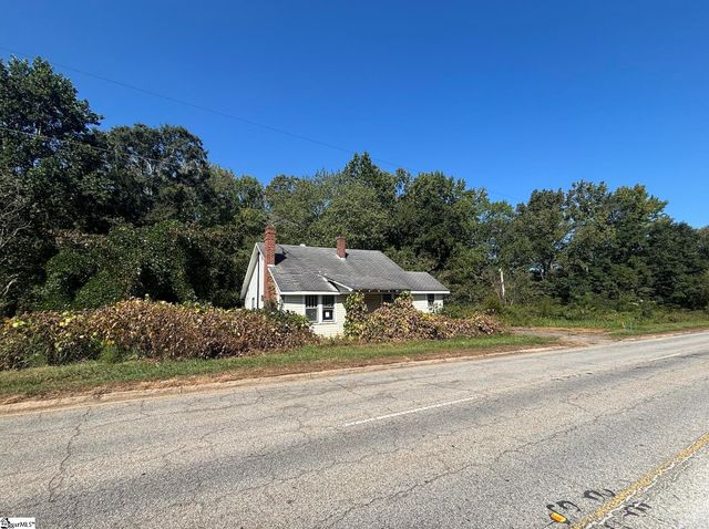 502 New Woodruff Road, Greer, SC 29651