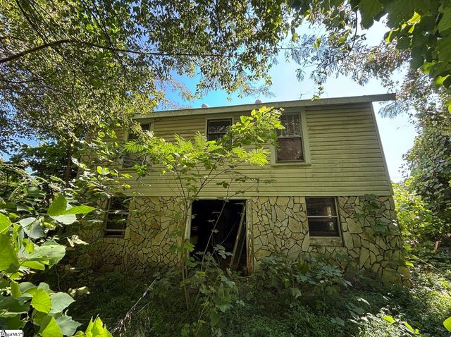 502 New Woodruff Road, Greer, SC 29651