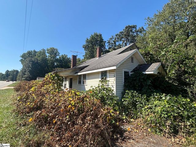 502 New Woodruff Road, Greer, SC 29651