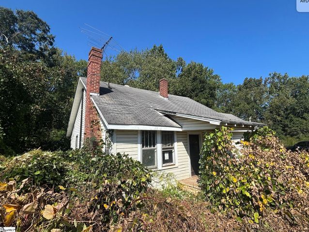 502 New Woodruff Road, Greer, SC 29651