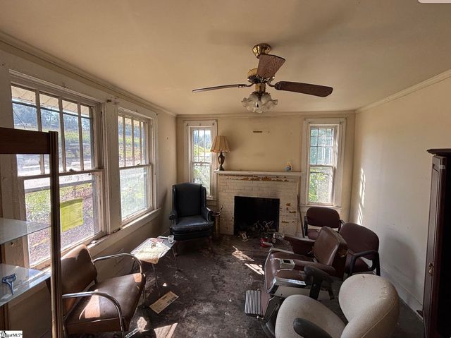 502 New Woodruff Road, Greer, SC 29651