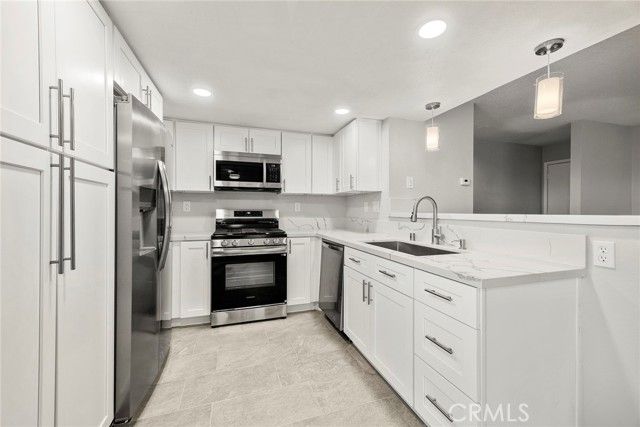 2616 Avenida Del Vista 104, Corona, CA 92882