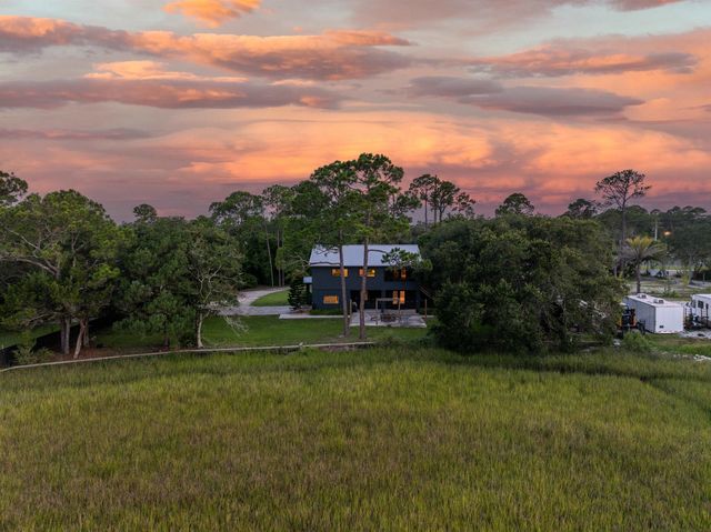 2970 Lewis Speedway, St Augustine, FL 32084