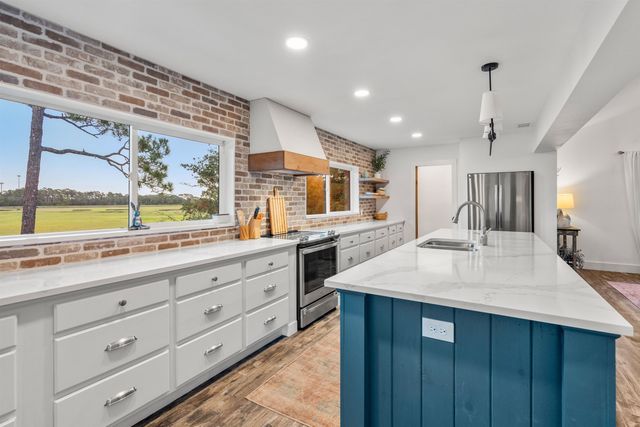 2970 Lewis Speedway, St Augustine, FL 32084