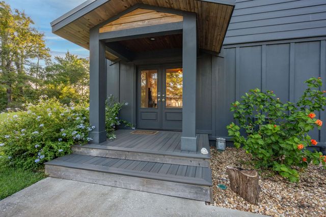 2970 Lewis Speedway, St Augustine, FL 32084