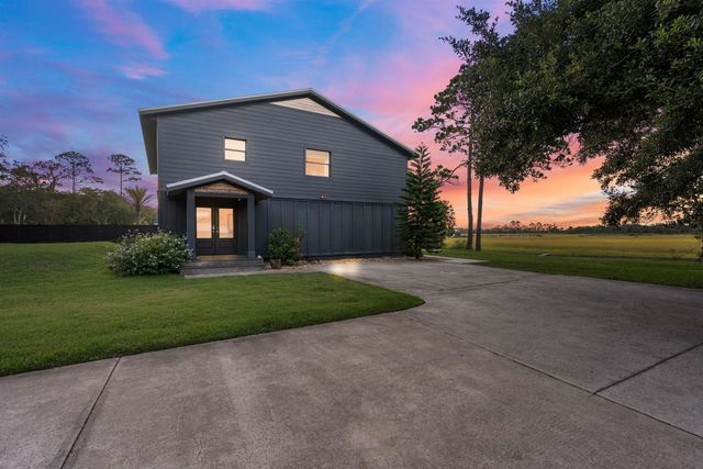 2970 Lewis Speedway, St Augustine, FL 32084