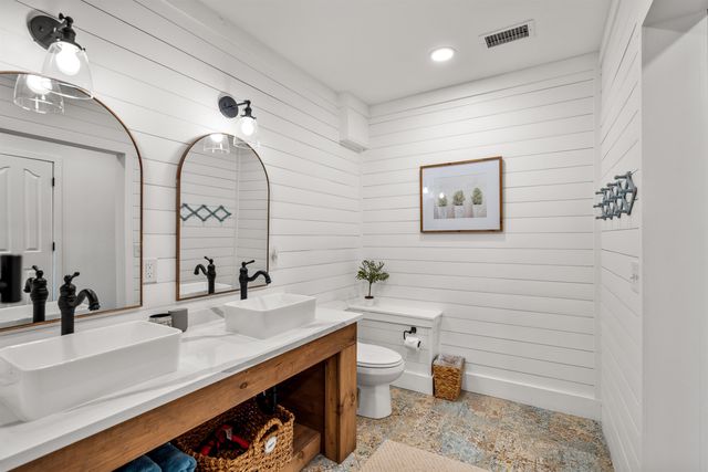 2970 Lewis Speedway, St Augustine, FL 32084