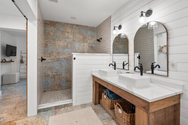 2970 Lewis Speedway, St Augustine, FL 32084