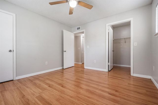 10024 STRAFFORD OAK COURT 802, Tampa, FL 33624