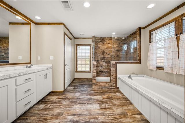 1190 PALMER CHAPEL Road, Pineville, LA 71360