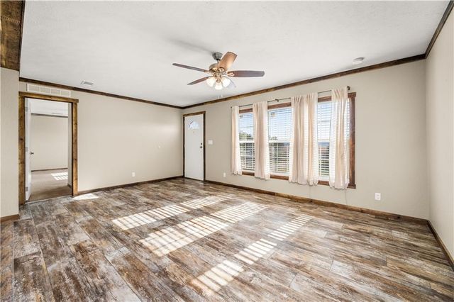 1190 PALMER CHAPEL Road, Pineville, LA 71360