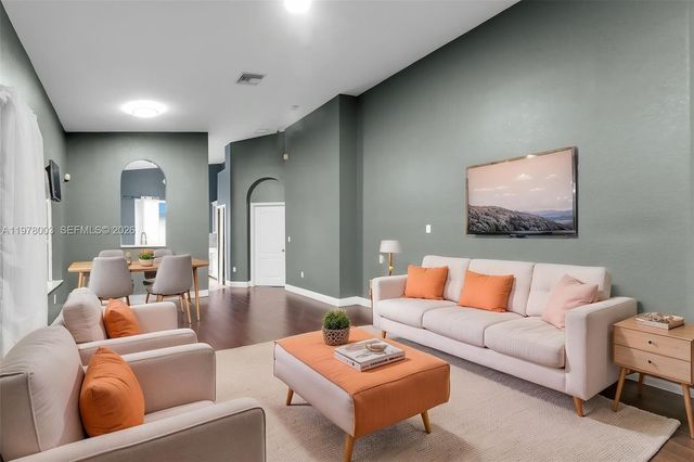 3983 NE 12th Dr, Homestead, FL 33033