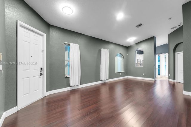 3983 NE 12th Dr, Homestead, FL 33033