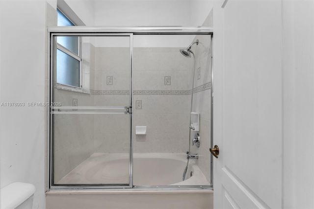 3983 NE 12th Dr, Homestead, FL 33033