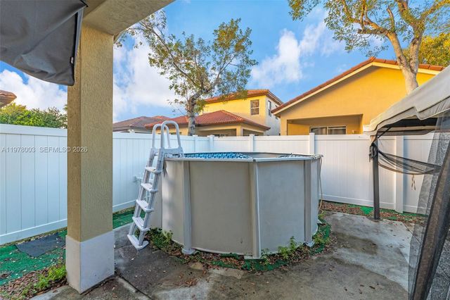 3983 NE 12th Dr, Homestead, FL 33033