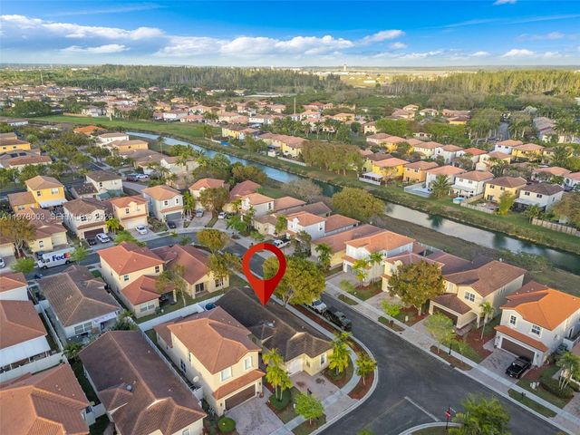 3983 NE 12th Dr, Homestead, FL 33033