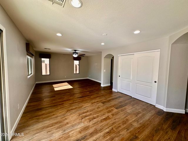 2519 W BENT TREE Drive, Phoenix, AZ 85085