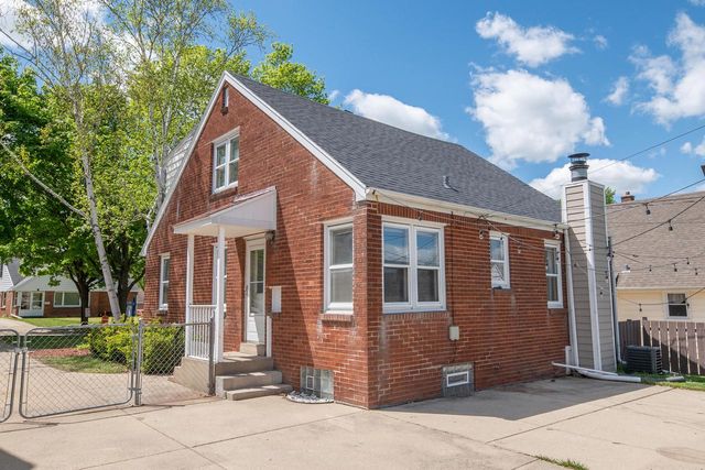 222 90th STREET, Milwaukee, WI 53226