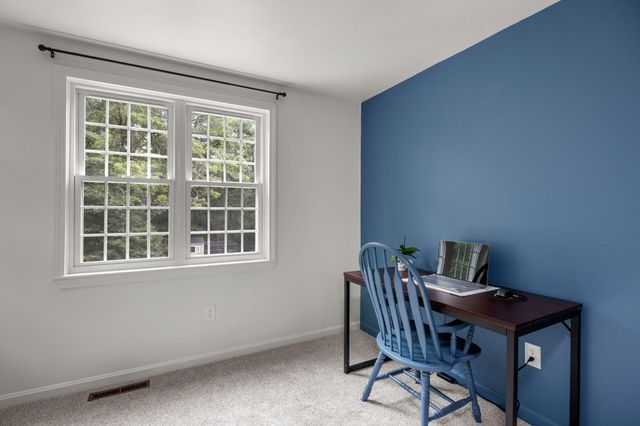 34 Commodore Lane, Marstons Mills, MA 02648