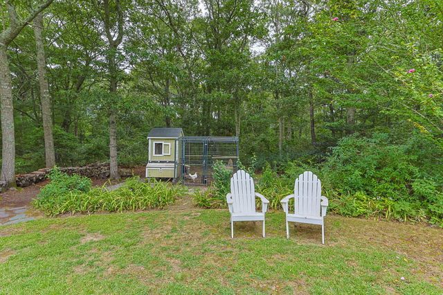 34 Commodore Lane, Marstons Mills, MA 02648