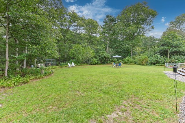 34 Commodore Lane, Marstons Mills, MA 02648