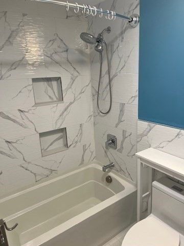 16 Shadowbrook Lane 32, Milford, MA 01757