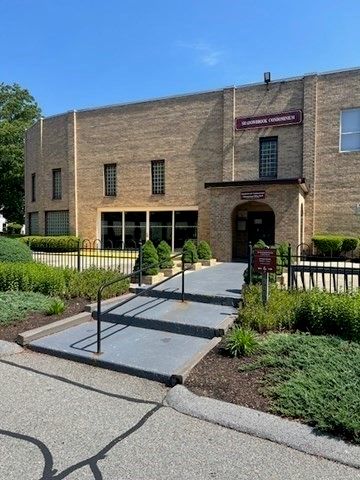 16 Shadowbrook Lane 32, Milford, MA 01757