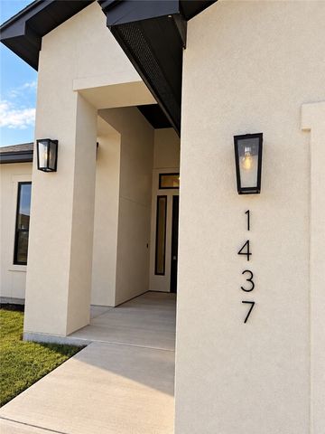 1437 Chloe Cay St., Corpus Christi, TX 78415