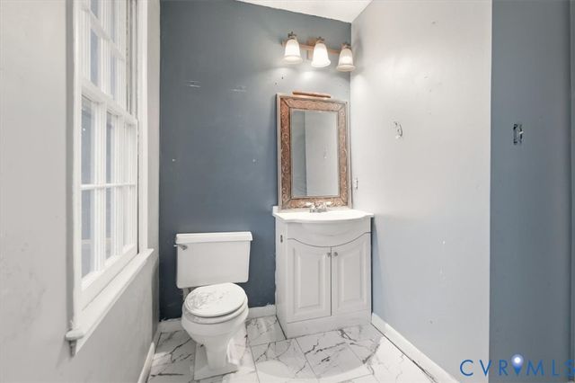 8928 Hawkbill Rd, North Chesterfield, VA 23237