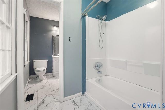 8928 Hawkbill Rd, North Chesterfield, VA 23237