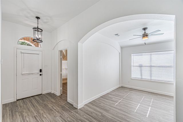 875 Grace Lane, Irving, TX 75061