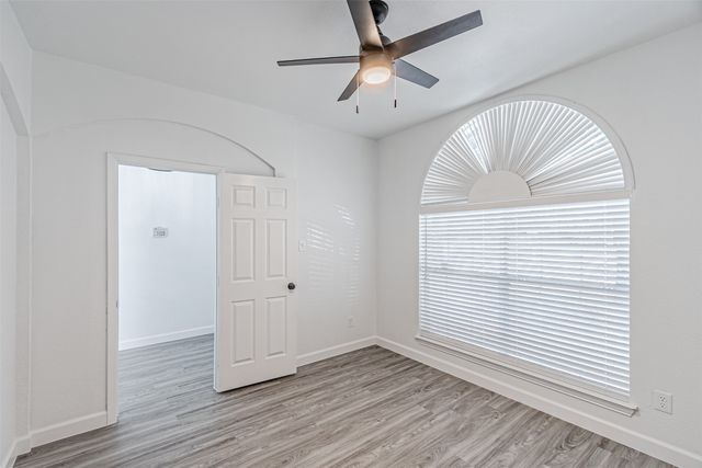 875 Grace Lane, Irving, TX 75061