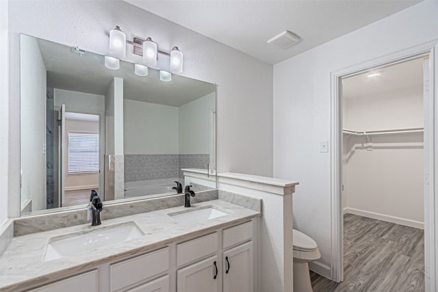 875 Grace Lane, Irving, TX 75061